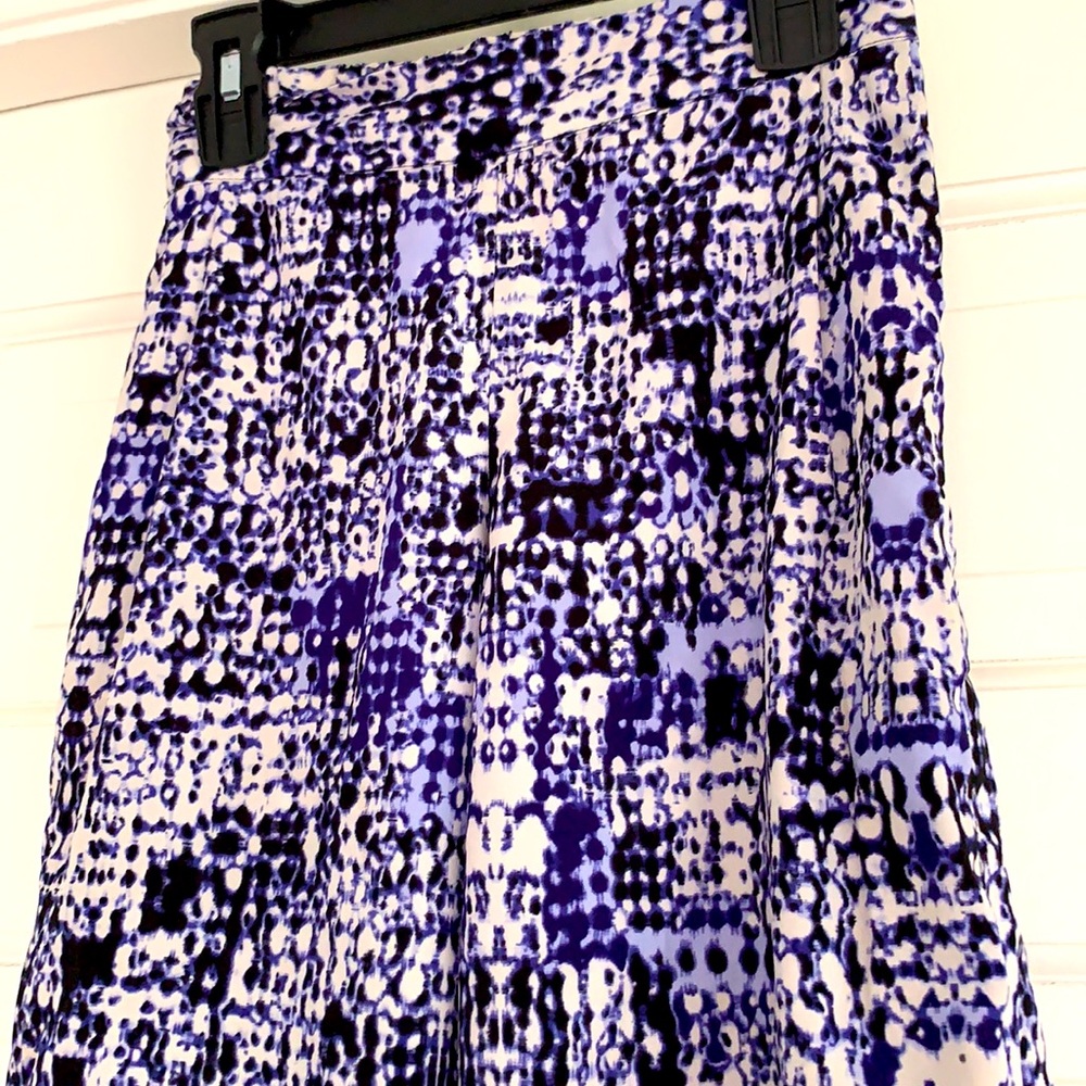 Woman pants - Picture 2 of 3